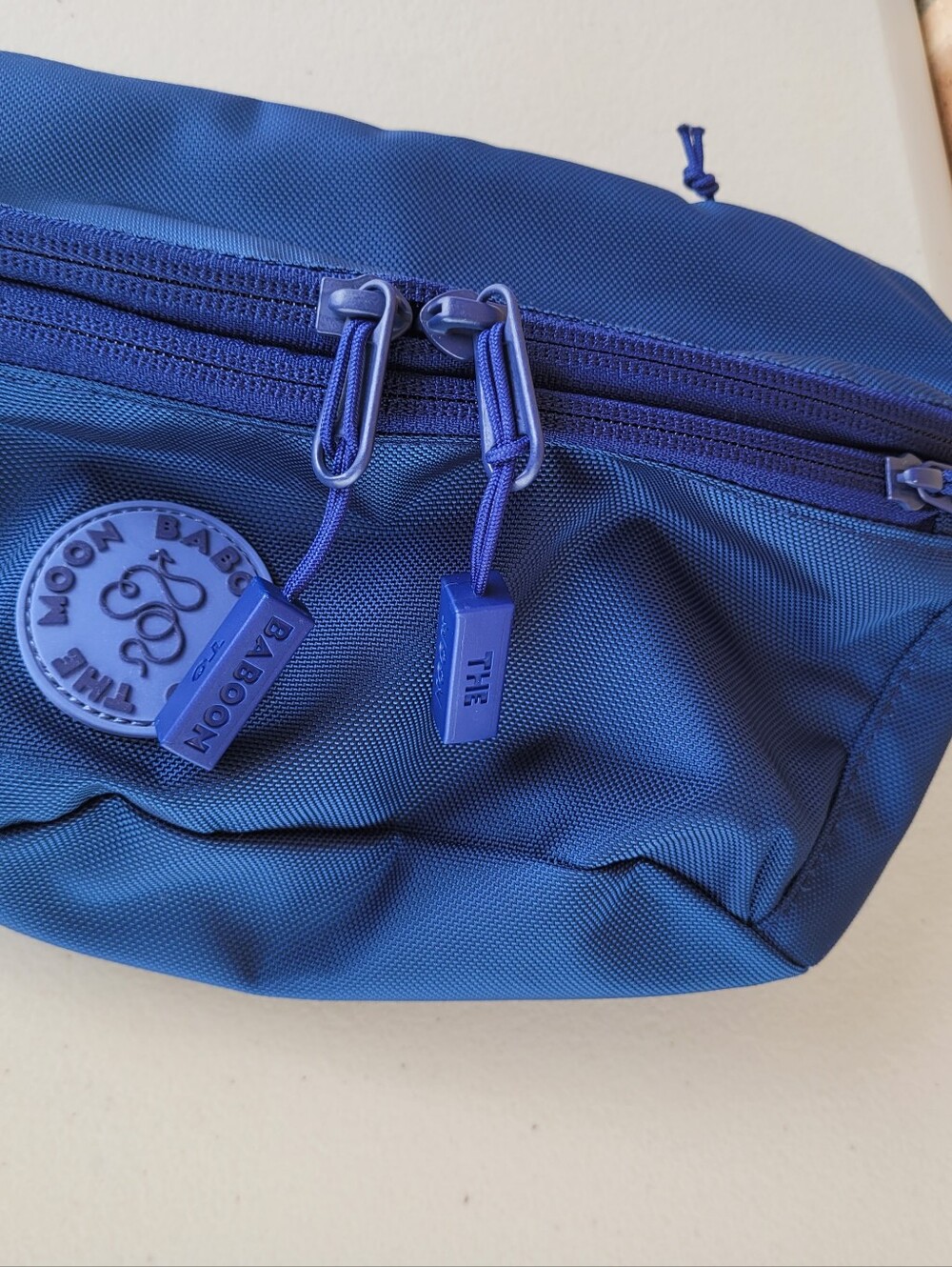 Baboon To The Moon Navy Blue Fannypack 3 Liters - Picture 12 of 12
